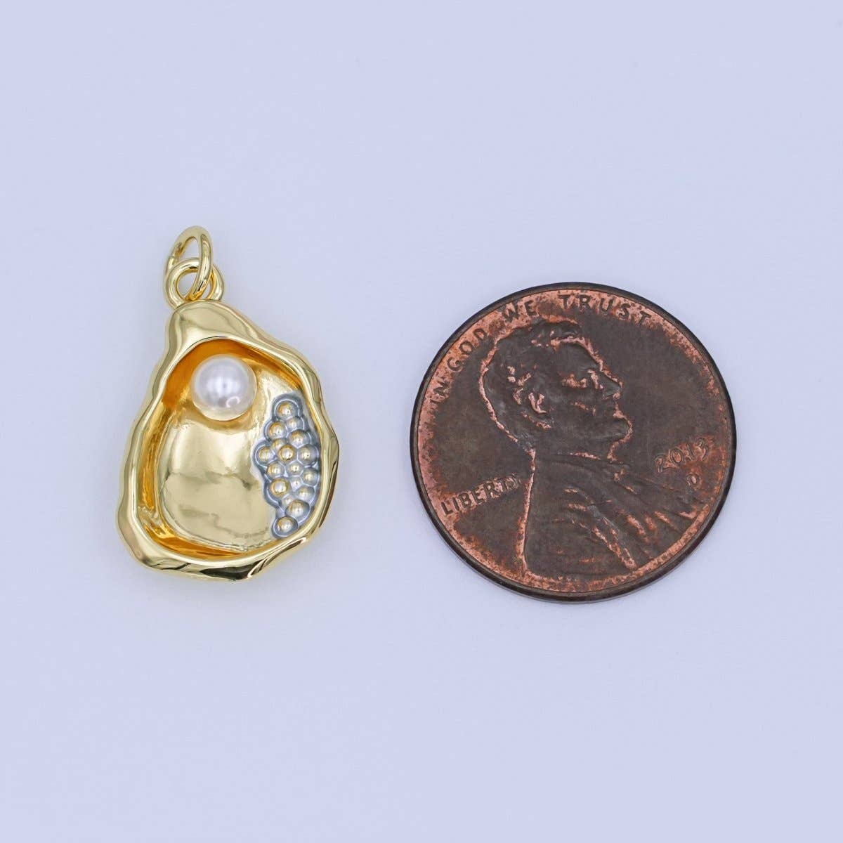 Pearl Clam Sea Shell Charm