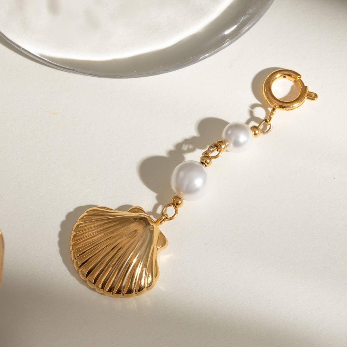 Bikini Charm Shell & Pearls