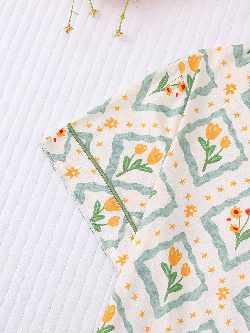 Spring Tulip Floral Print Pajama Set